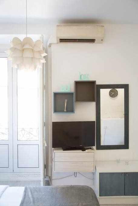 Un Fascinante Estudio En Madrid Centro ภายนอก รูปภาพ