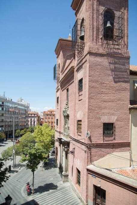 Un Fascinante Estudio En Madrid Centro ภายนอก รูปภาพ